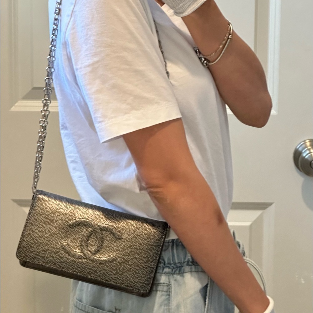 CHANEL Textured Black Crossbody Bag with Silver Chain - Picture 12 of 14